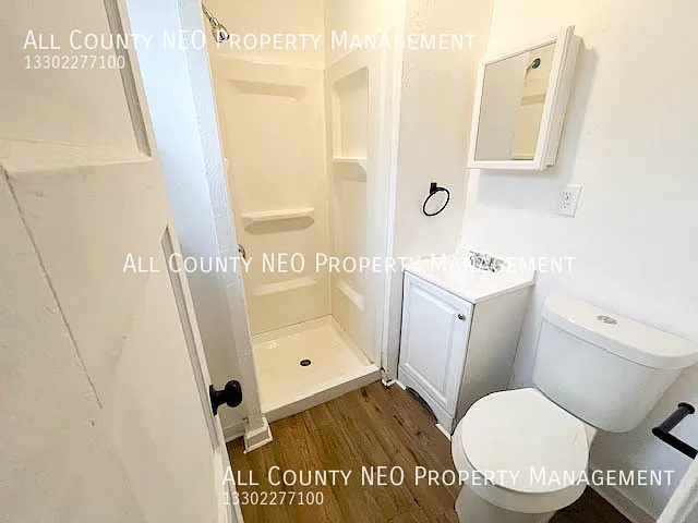3400 E 52nd St — Photo 12