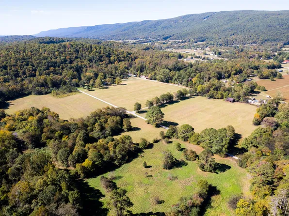 43 Stone Cave Loop, Dunlap, TN 37327