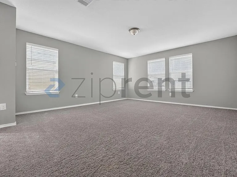 536 Ayinger Ln — Photo 29