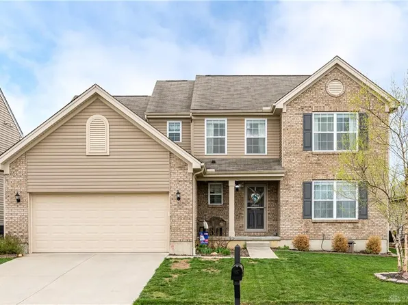 4007 Spicebush Dr, Tipp City, OH 45371