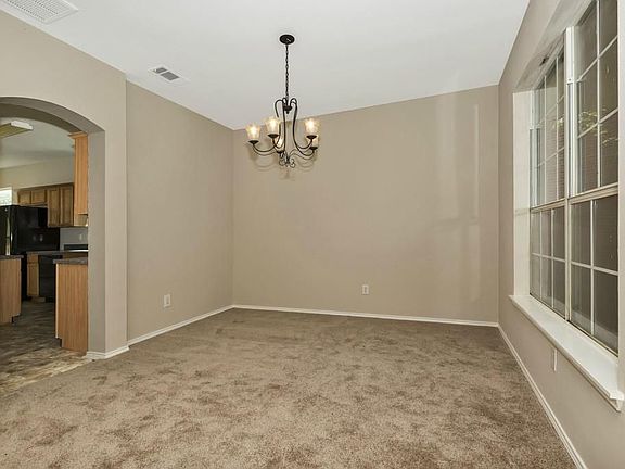 4th image of 5216 Smithfield Ct