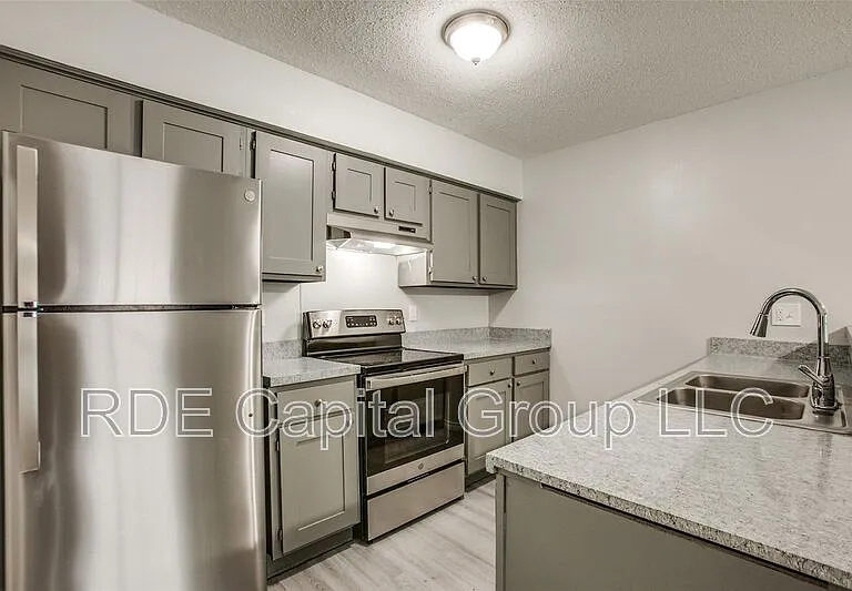 1935 Cranford Dr #104 — Photo 5