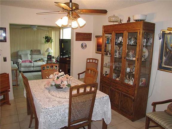 5th image of 1649 Woodridge Dr
