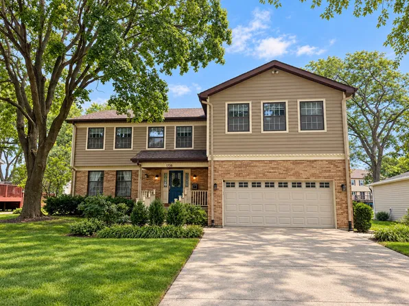 1708 Cranshire Ct, Deerfield, IL 60015