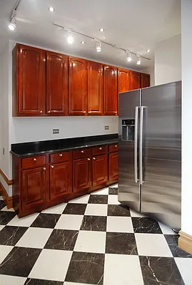 Rented by WAM Partners - William Moses Co. | media 71
