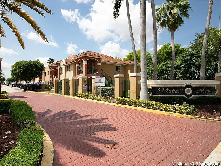 15250 SW 134th Pl #110 — Photo 14