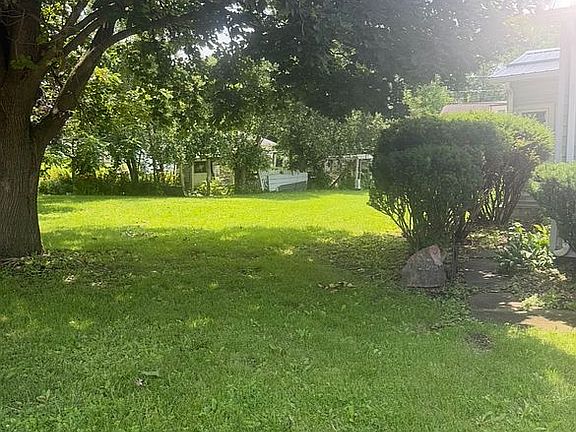 4th image of 1208 9th Ave