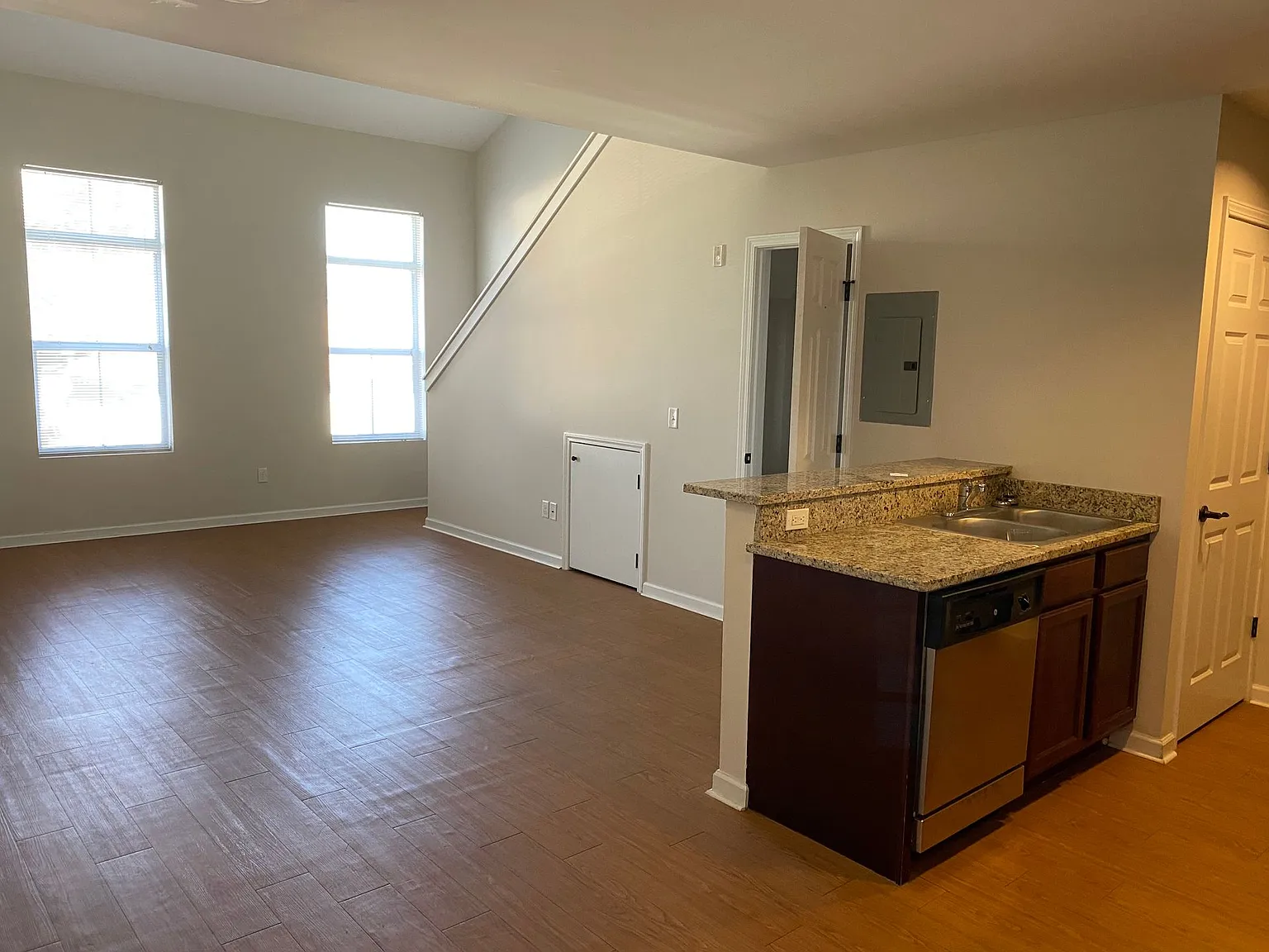 Savannah Lofts — Photo 3