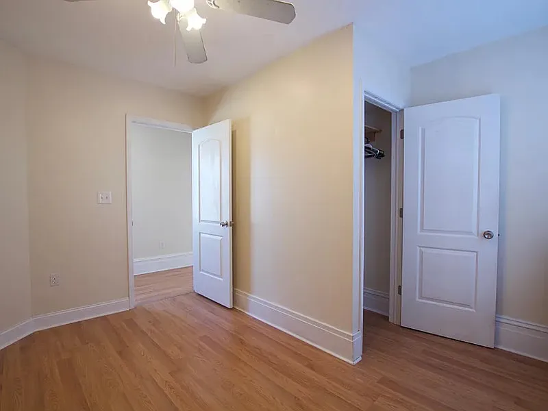 1 bed, 1.0 bath, $1,010 — Photo 3