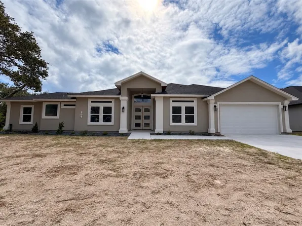 104 Oakmont Dr, Rockport, TX 78382