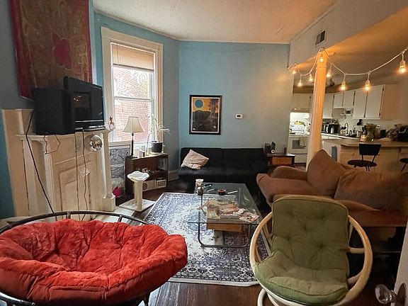 5th image of 2215 W Grace St APT 3
