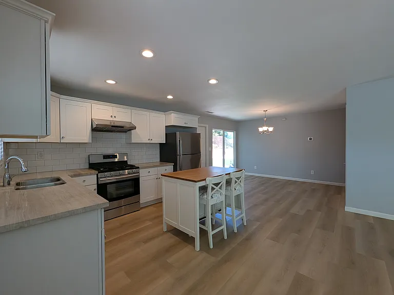 Kitchen/Dining