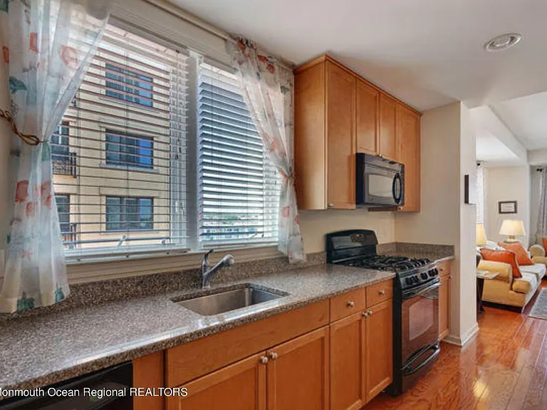 1501 Ocean Ave #2413 — Photo 5