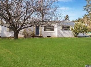 93 Lawrence Hill Rd, Huntington, NY 11743