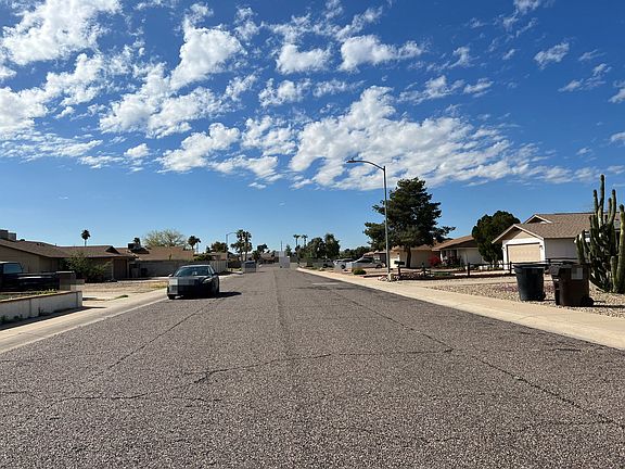 5th image of 9765 N 68th Ln
