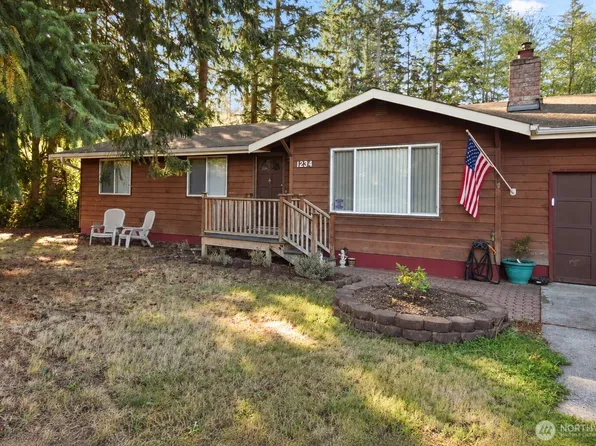 1234 E Hersig Road, Oak Harbor, WA 98277