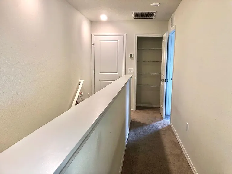2674 Mead Ave — Photo 39