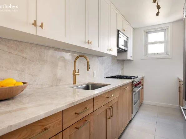 501 East 79th Street image 7 of 18