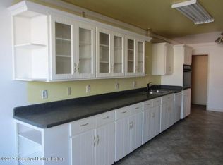 403 2nd Ave NE, Belfield, ND 58622