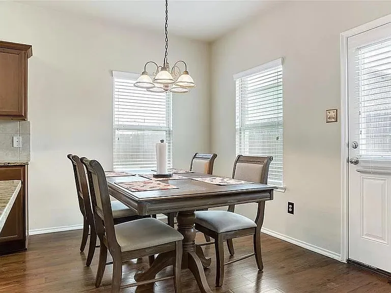 1402 Bent Grass Dr — Photo 26