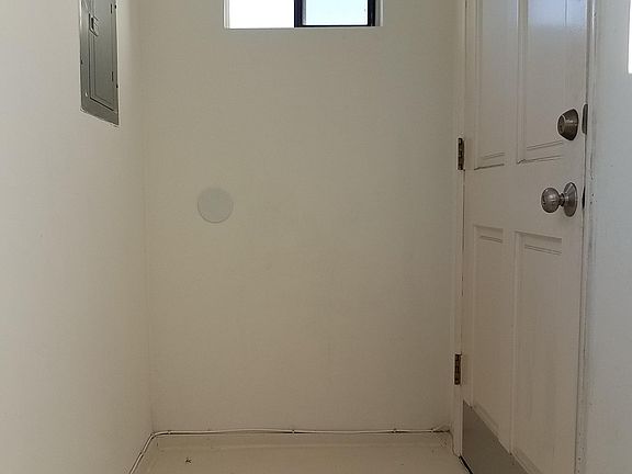 2nd image of 5305 Alhama Dr #B