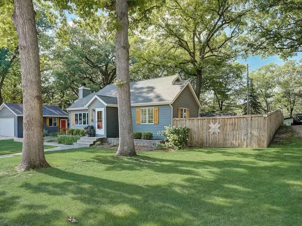 29904 Woodlawn DRIVE, Burlington, WI 53105