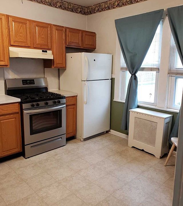 1st image of 507 Fern Ave Floor 1