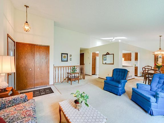 3rd image of 2617 Fernwood Ct