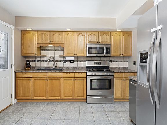 4th image of 1318 Brentwood Pl