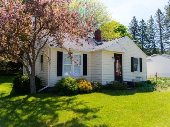 432 N Brownson Ave, Kingsley, MI 49649