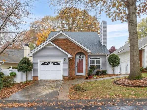 2804 Wynfield Crossing Ln, Winston Salem, NC 27103