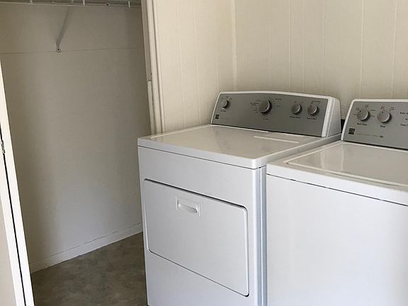 3rd image of 730 Jonette Ave