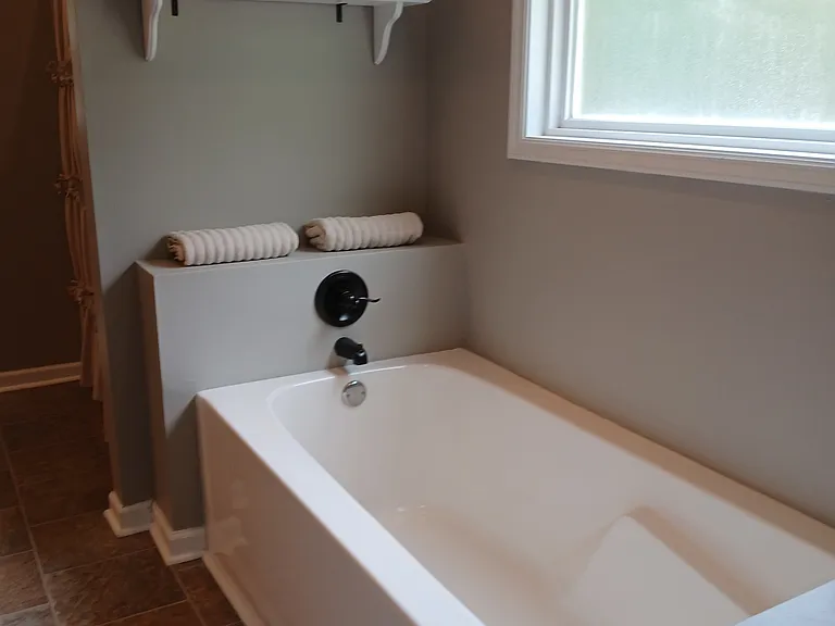 Tub in master bath