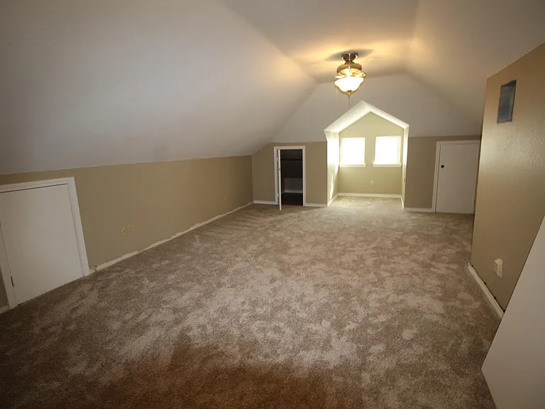 7731 FM 857 — Photo 15