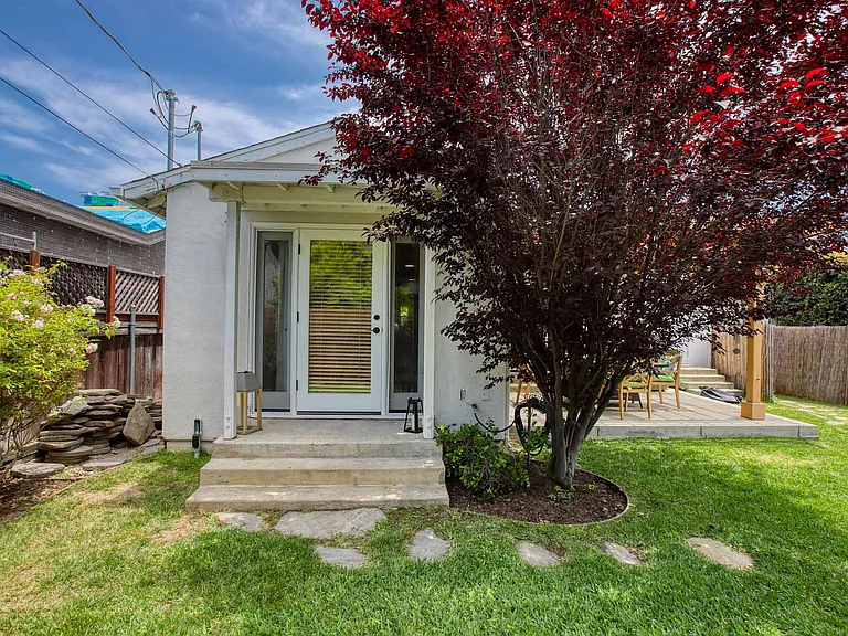 4339 Rear And Back House Elmer Ave — Photo 41