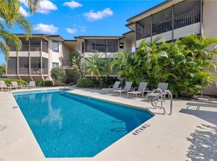 663 10th Ave S, Naples, FL 34102