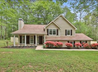 18 Happy Valley Estates Dr, Newnan, GA 30263