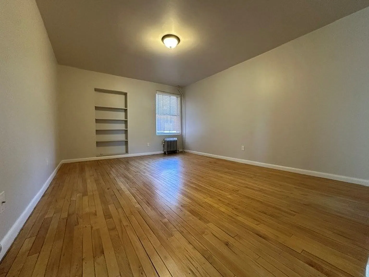 Blackmore Apartments — Photo 4
