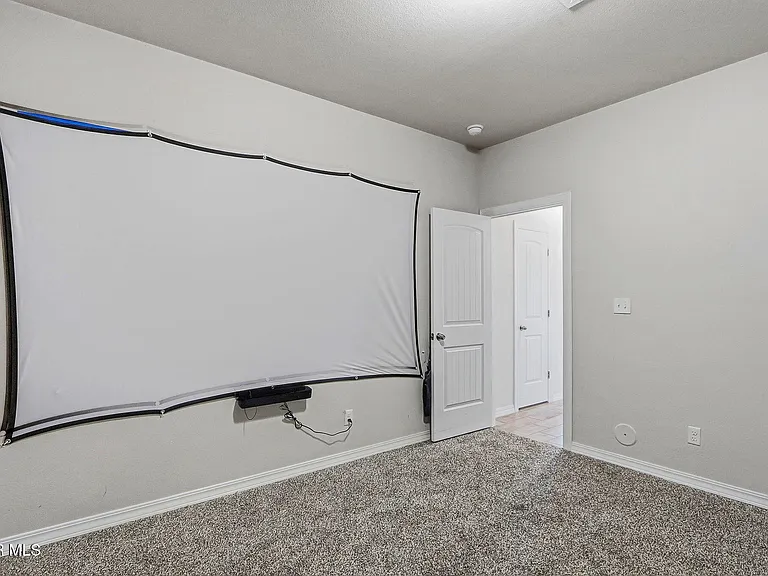 7509 Enchanted Park Dr — Photo 34