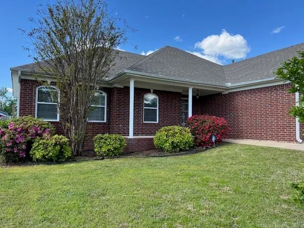 2807 Ewing Ln, Cabot, AR 72023