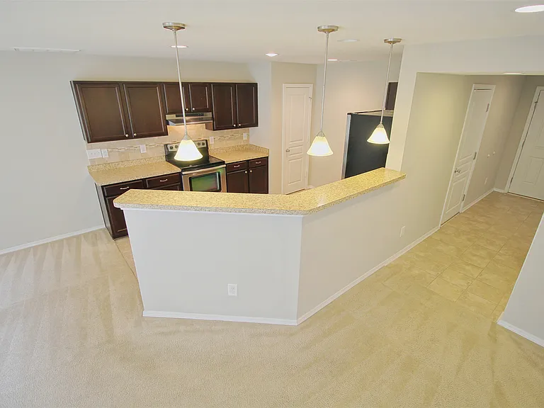 705 Keystone Park Dr #67 — Photo 2