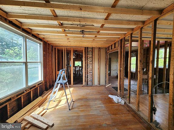 3rd image of 6308 Beechwood Rd