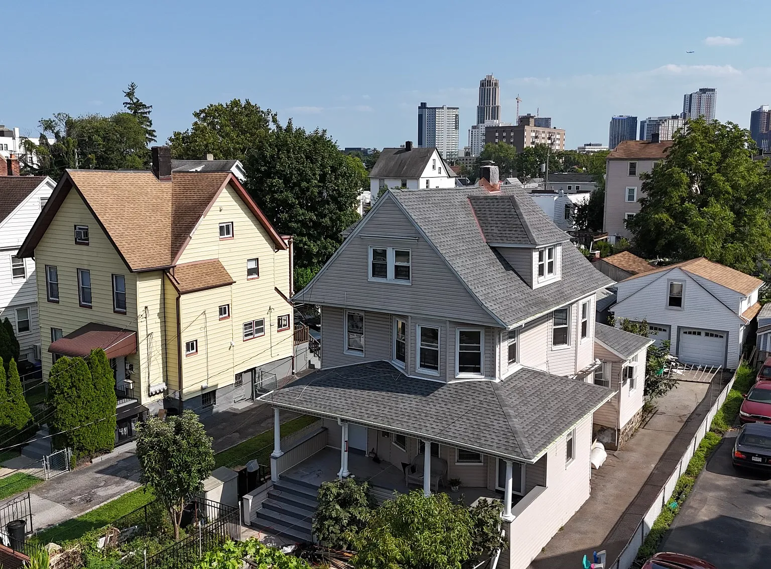2 bed, $2,800 — Photo 1