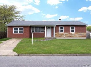 37 Gaymore Rd, Port Jefferson Station, NY 11776