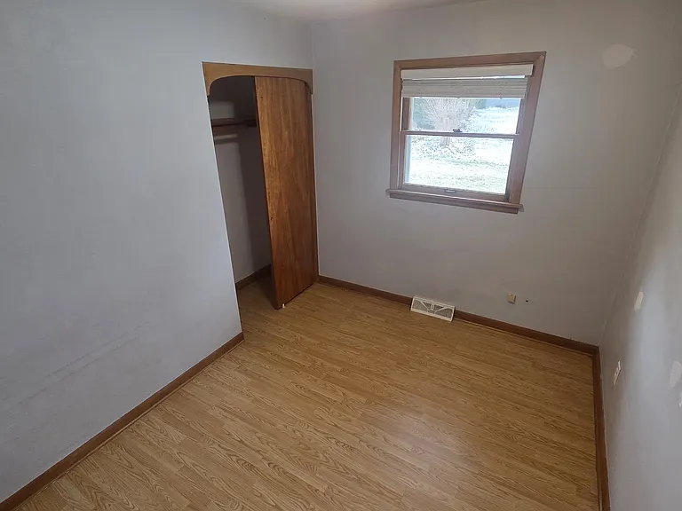 1512 Robeson Ave — Photo 6
