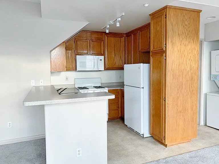 10133 Tabor St — Photo 37