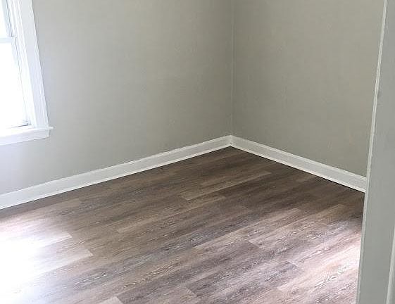 3rd image of 25 Fuller St APT 5