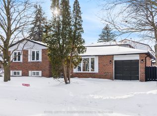 246 Hodgson Dr, Newmarket, ON L3Y 1E2