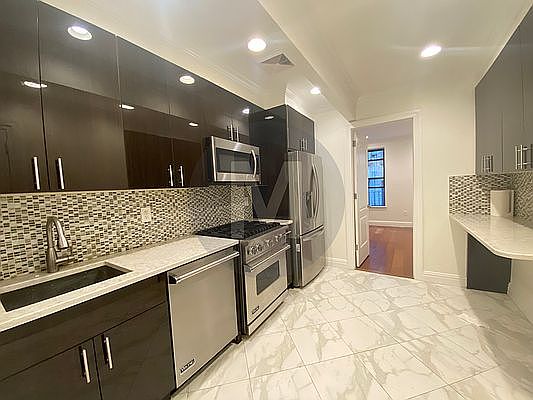 1st image of 1142 1st Ave APT 4
