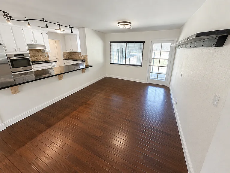3682 Bay Ave — Photo 21